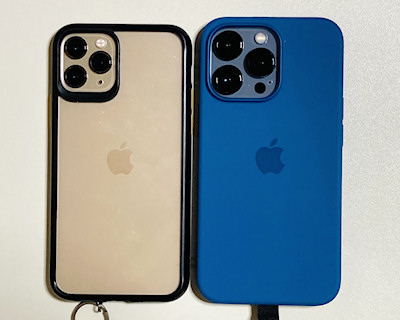 [iPhone 11 Pro (左)とiPhone 13 Pro]