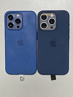 [iPhone 13 Pro (左)とiPhone 15 Pro]